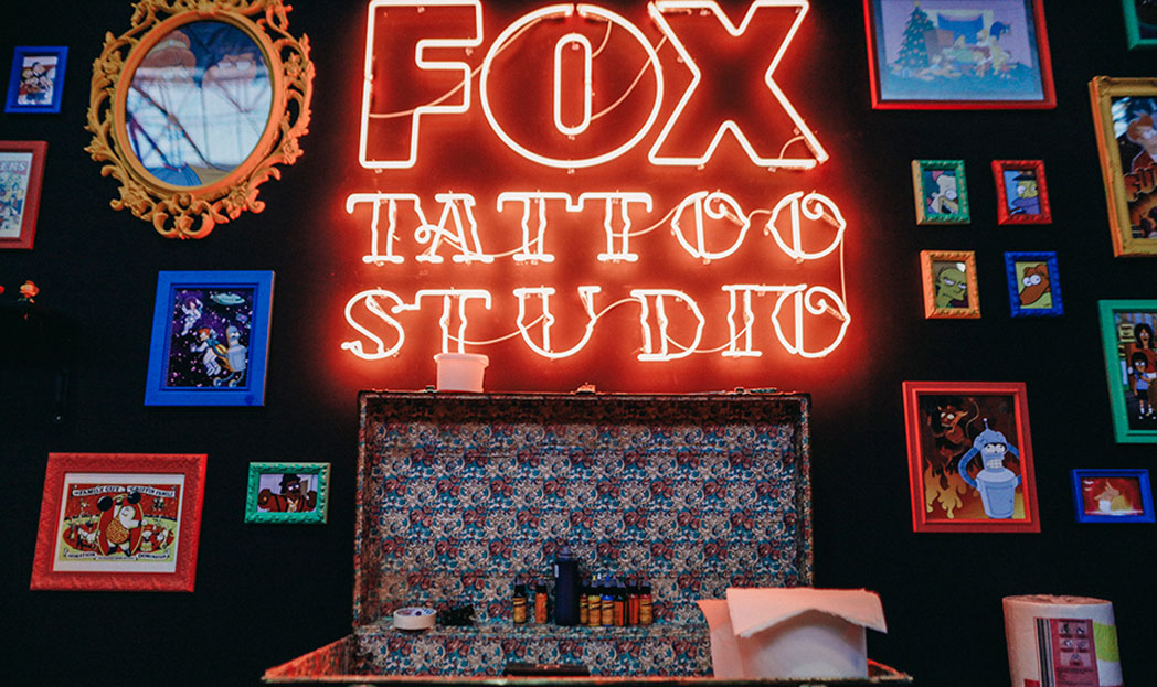 FOX cria estudio de tatuagem para você eternizar personagens na pele
