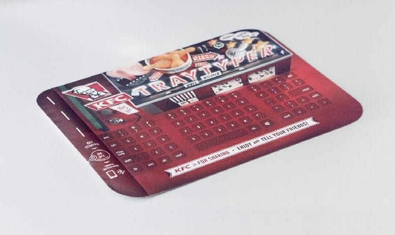 KFC Cria Bandeja com Teclado