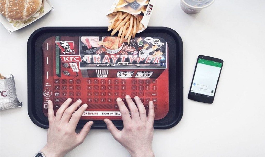 KFC cria bandeja com teclado